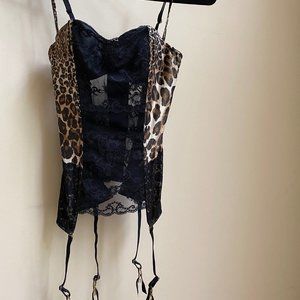 Victoria's Secret Very Sexy Teddy and Garter Set Leopard Special Edition 34B